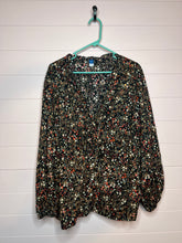 Load image into Gallery viewer, 3XL Old Navy Plus Size Floral Button Up V-Neck Shirt
