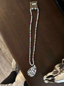 NWT Earring Necklace Combo Set Colorful white Leopard Beaded