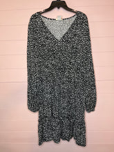 Load image into Gallery viewer, 3X Urban Rose Black White Leopard V-Neck Long Sleeve Plus Size Dress
