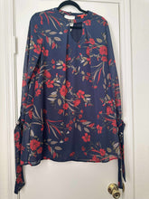 Load image into Gallery viewer, Medium Chelsea &amp; Violet Navy Floral Boho Tunic Dress
