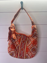 Load image into Gallery viewer, Small Vera Bradley Orange Purse Bag
