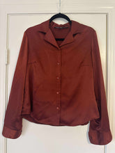 Load image into Gallery viewer, Size 14 Kasper Button Up Blouse
