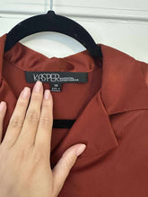 Load image into Gallery viewer, Size 14 Kasper Button Up Blouse
