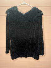 Load image into Gallery viewer, Medium Umgee Super Soft Black Sweater
