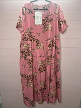 Load image into Gallery viewer, 2XL YesNo NWT Thin Pink Floral Plus Size Dress
