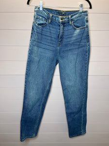 Size 7 Fashion Nova High Rise Straight Jeans