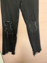 Load image into Gallery viewer, Size 26 Free People Black Distressed High Rise Mom Jeans
