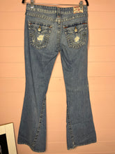 Load image into Gallery viewer, Size 29 True Religion Joey Flare Bell Bottom Jeans
