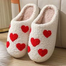 Load image into Gallery viewer, Size 8-8.5 Valentine’s Day Super Soft Plush Slippers
