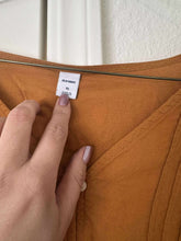 Load image into Gallery viewer, XL Old Navy Boho Button Up Shirt
