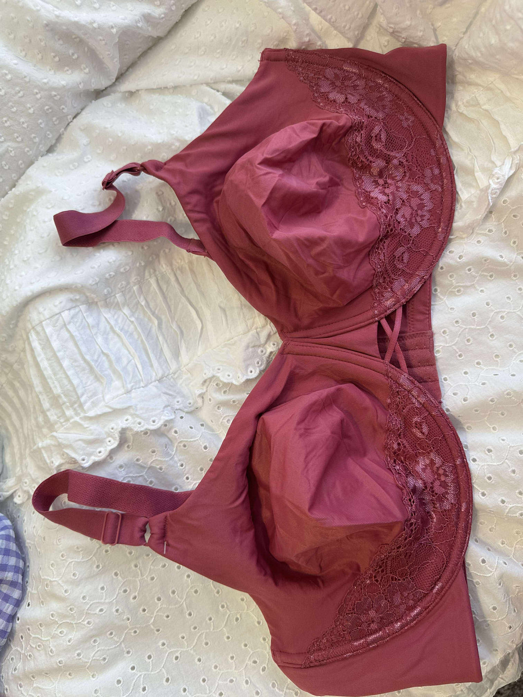 44DD Vanity Fair Pink Lace Bra