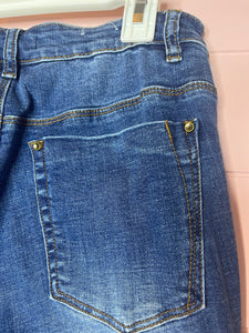 Size 28 A Loves A Stretchy Boot Cut Raw Hem Denim Jeans