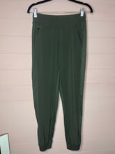 Load image into Gallery viewer, Size 0 Athleta Brooklyn Jogger Pants
