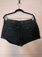 Load image into Gallery viewer, Size 11 No Boundaries NWT Low Rise Short Black Button Fly Denim Shorts
