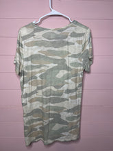 Load image into Gallery viewer, Large PINK Victoria’s Secret Camo Print Short Sleeve V-Neck T-Shirt
