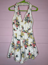 Load image into Gallery viewer, Small Do+Be Floral Print Halter Top Romper
