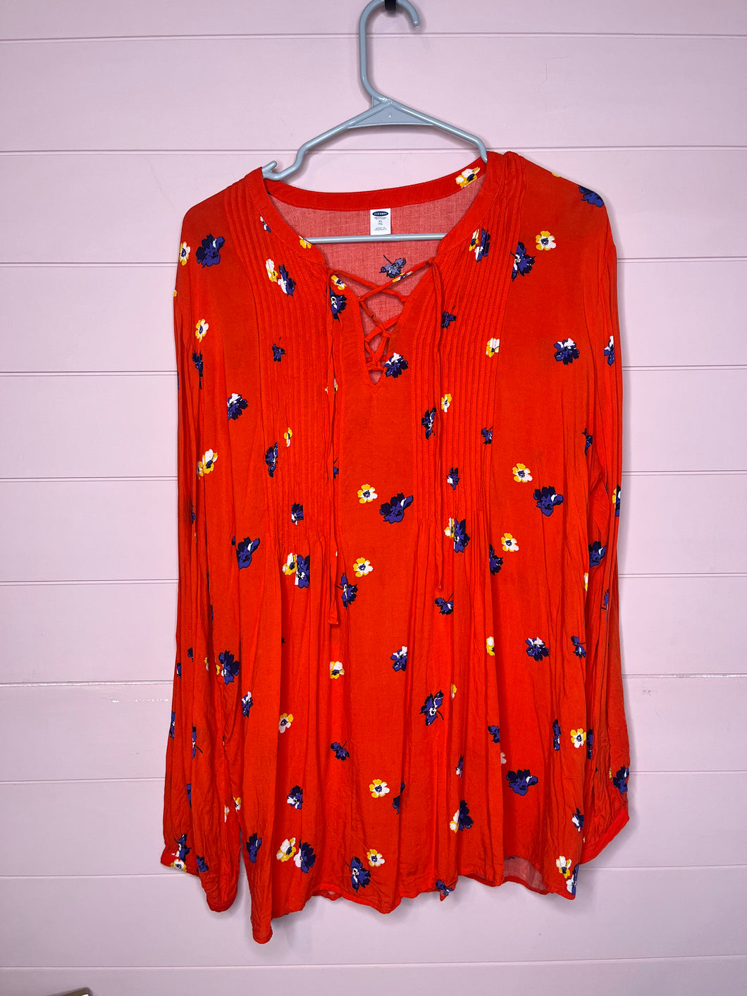 XL Old Navy Red Floral Top