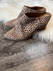 6.5 Universal Thread Leopard Dot Heeled Slip On Mules