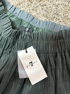 7FAM Medium NWT Dark Green Faux Leather Pleated Mini Skirt