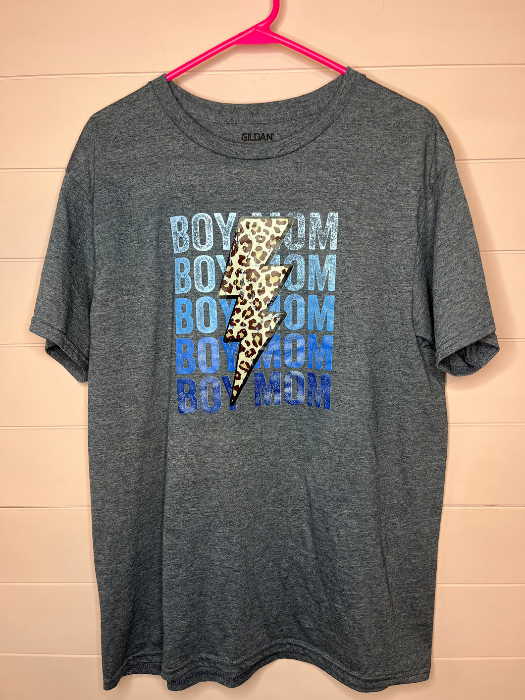 Large Gildan Boy Mom Gray Short Sleeve Graphic T-Shirt