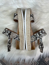 Load image into Gallery viewer, Size 4 Steve Madden Snake Print Espadrille Sandals
