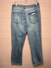 Load image into Gallery viewer, Size 14 Rue 21 Plus Size High Rise Distressed Jeans
