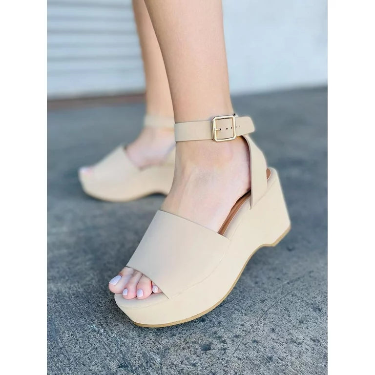 Size 8 Bamboo Nude wedges