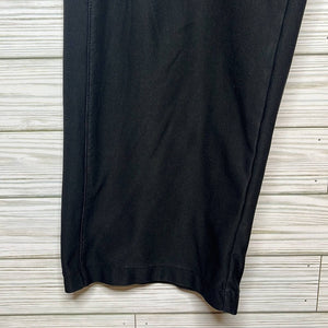 Medium Lucy Black Short Cropped High Rise Yoga Pants