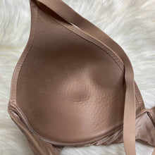 Load image into Gallery viewer, 38DD Victoria’s Secret Nude Lightly Lined Plunge Plus Size Bra
