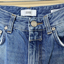 Load image into Gallery viewer, Size 25 Closed High Rise Cropped Denim Jeans
