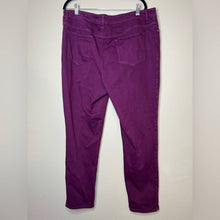 Load image into Gallery viewer, Size 16 Chicos Magenta Plus Size Jeggings Skinny Jeans
