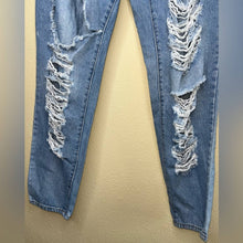 Load image into Gallery viewer, Size 8 Hot Kiss Light Wash Distressed Ripped High Rise Skinny Jeans
