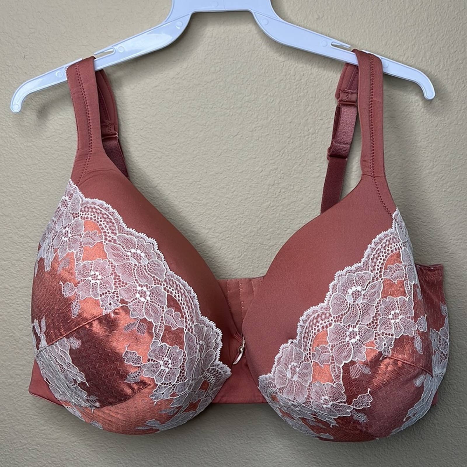 42G Cacique Plus Dusty Rose Pink White Lace Lightly Lined Full Coverag –  Thrifty Babes