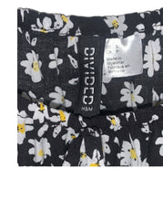Load image into Gallery viewer, Small H&amp;M Black Daisy Floral Smock Crop Top
