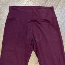 Load image into Gallery viewer, Small Aerie Maroon 7/8 Leggings
