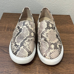 Size 6 Steve Madden Symba Snake Print Slip On Sneakers