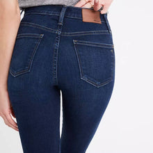 Load image into Gallery viewer, Size 28 Madewell 10&quot; High-Rise Skinny Jeans
