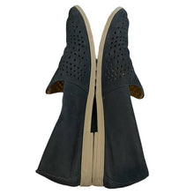 Load image into Gallery viewer, Sz 7.5 Franco Sarto Black Factor Flats
