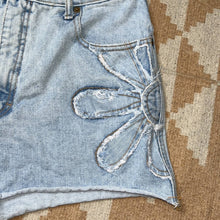 Load image into Gallery viewer, Junior&#39;s 11 Zena Jeans Vintage Light Wash High Waisted Denim Shorts
