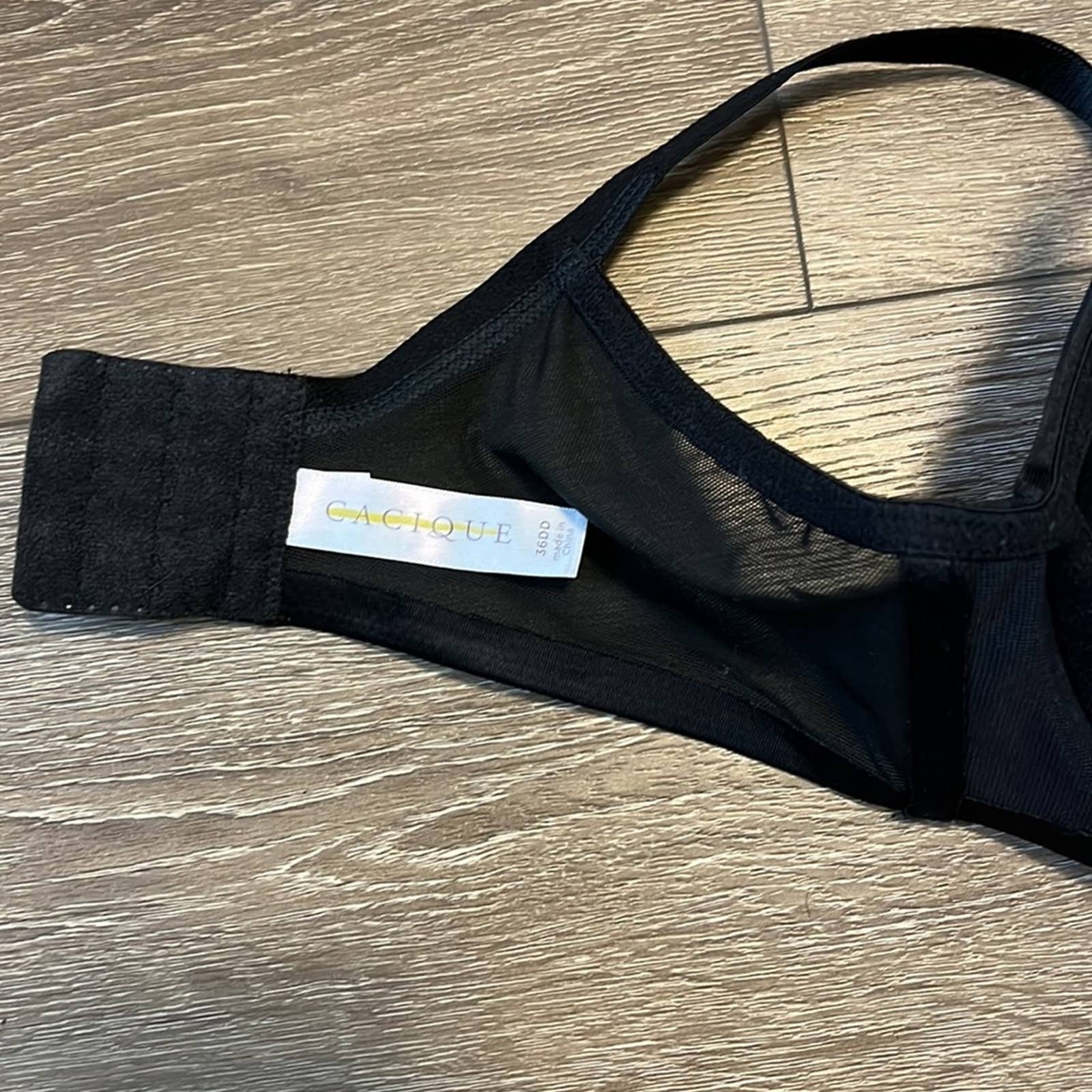 Cacique Boost Plunge Push Up Bra size 42DD - $28 - From Tabitha