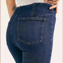 Load image into Gallery viewer, Size 30 We The Free Dark Wash High Rise Raw Hem Frayed Skinny Jegging Jeans
