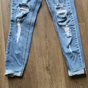 Size 7 Sneak Peek Light Wash Boyfriend Sexy Cuffed Distressed Jeans