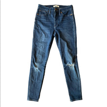 Load image into Gallery viewer, Size 28 Madewell 10&quot; High-Rise Skinny Jeans
