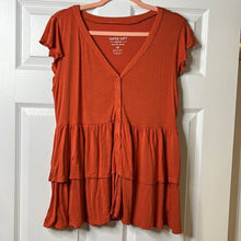 Load image into Gallery viewer, Size Medium Torrid Burnt Orange SUPER SOFT BUTTON-FRONT TIERED BABYDOLL TOP
