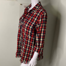 Load image into Gallery viewer, Size Large Entro Red &amp; Black Button Up Frayed Hem Flannel
