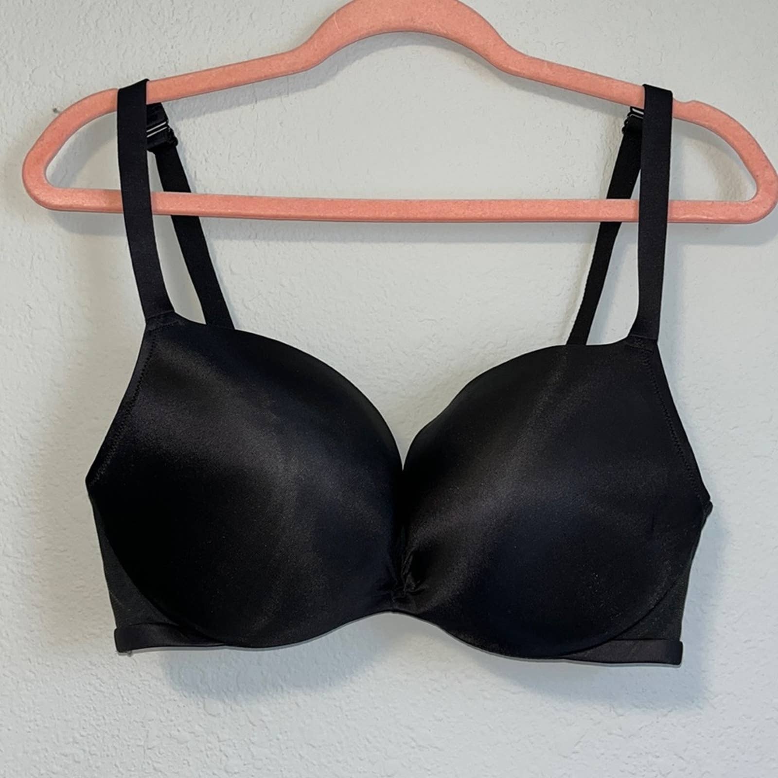 Cacique, Intimates & Sleepwear, Cacique Smooth Black Boost Plunge Padded Bra  Size 38ddd Underwire Molded Cups