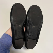Load image into Gallery viewer, Sz 7 Lucky Brand Basic Black Ballet Flats
