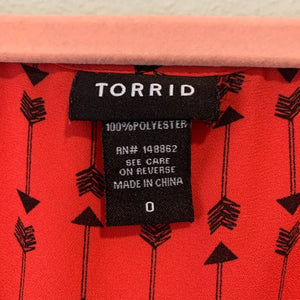 Size 0X Torrid Red ARROW PRINT GEORGETTE POCKET TANK TOP