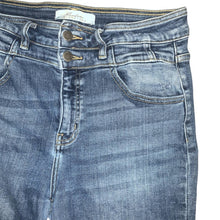 Load image into Gallery viewer, Sz 30 Kancan Signature Kurvy Ultra High Rise Ankle Jean
